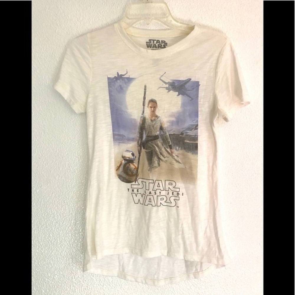Star Wars the last Jedi short sleeve t-shirt size small